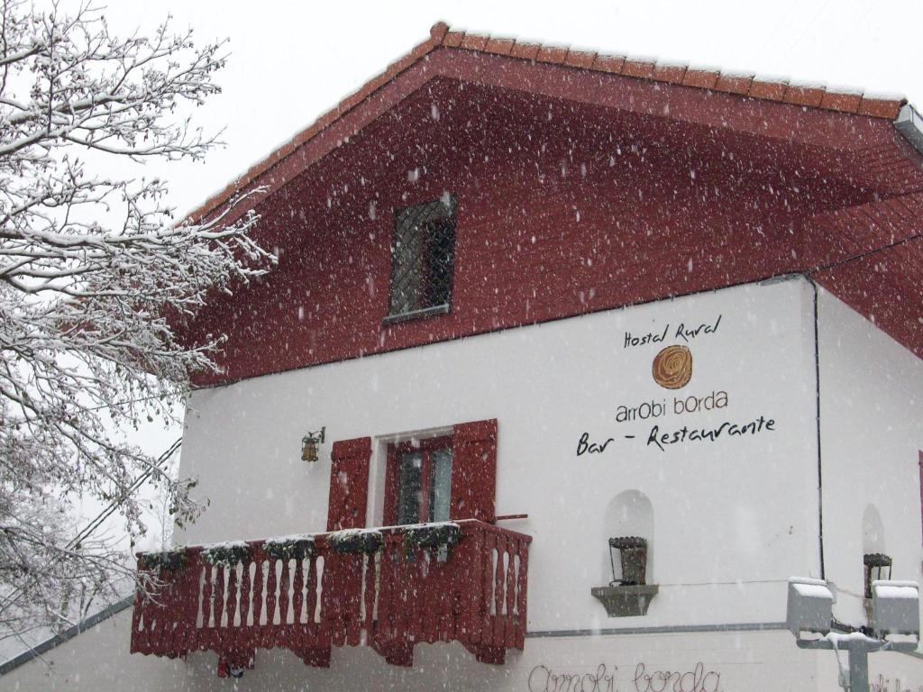 Hostal Rural Arrobi Borda Eugi Εξωτερικό φωτογραφία