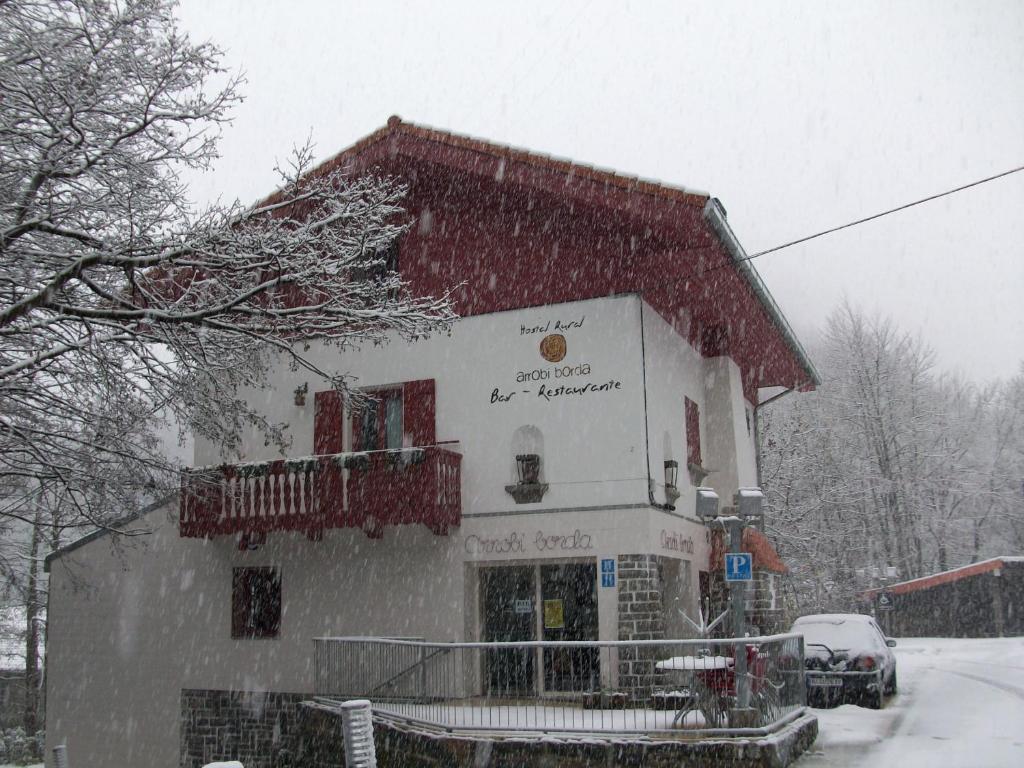 Hostal Rural Arrobi Borda Eugi Εξωτερικό φωτογραφία